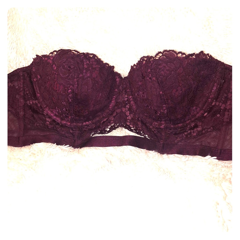 NWT Sexy STRAPLESS Victoria’s Secret Bra